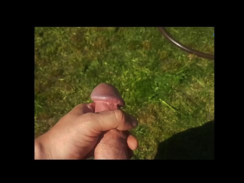 ❤️ Hot hottie si fa scopare la figa rosa e sborra con uno squirt in un giardino estivo ☑ Porno fatto in casa al it.sexarxiv.ru ❌️❤